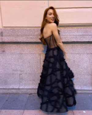 Natalia Rodríguez Instagram - VFNO 💖
Gracias!
Vestido: @hannibal_laguna 
MUAH: @gabriel_llano @diorbeauty 
#vfno2021