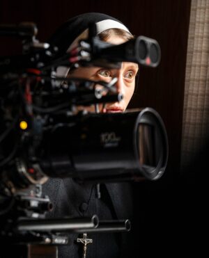 Natalia Safran Instagram - Throwing this weekend back to the NUN II with a gallery of images from the secret stash of our amazing stills photographer Bruno Calvo. From our illustrious international cast and incredible predominantly French crew to the spectacular ancient locations of Provence @thenunmovie will forever be unforgettable 🖤
.
#thenun2 #thenunmovie #theconjuringuniverse