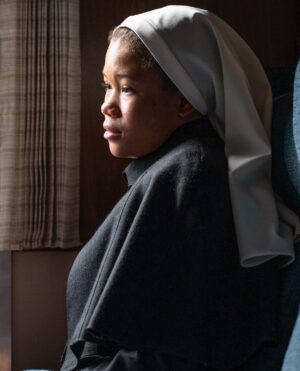 Natalia Safran Instagram - Throwing this weekend back to the NUN II with a gallery of images from the secret stash of our amazing stills photographer Bruno Calvo. From our illustrious international cast and incredible predominantly French crew to the spectacular ancient locations of Provence @thenunmovie will forever be unforgettable 🖤
.
#thenun2 #thenunmovie #theconjuringuniverse