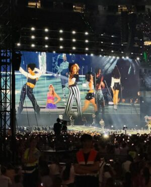 Natalie Lecznar Instagram - Madrid I will never forget the energy you gave us! You sang every word of the set and made us feel so loved. Truly magical. 🇪🇸 Xx