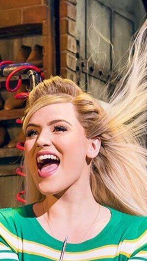 Natalie McQueen Instagram - Honestlyyyyyy… you can stream Kinky Boots on @broadwayhd by clicking the link in my bio ✨