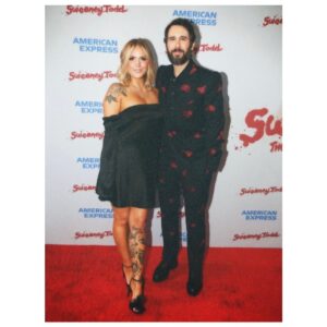 Natalie McQueen Instagram - There was a barber and his girlfriend… and she was the proudest everrrr.
An amazing weekend celebrating the opening of Sweeney Todd. Congratulations everyone ❤️🔪