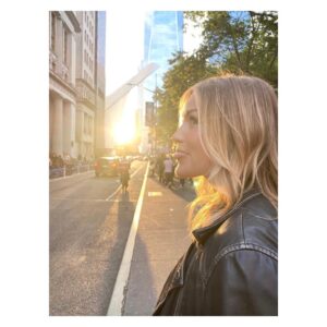 Natalie McQueen Instagram - ✨💛🌆