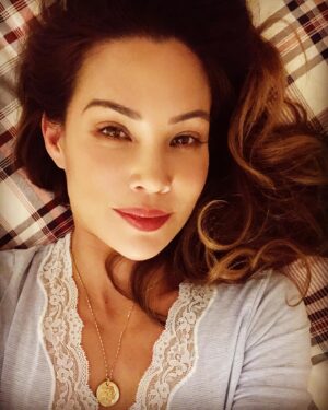 Natalie Mendoza Instagram - Never thought I’d say I have missed doing late night audition self tapes in my PJs but I’m saying it! 🎥🎞💃🏻
Midnight self tapes are all the rage now from Auntie’s maison. Matisse refuses to shoot me without a ring light so we had to make do. 🙈🐶 #ActorLife #ILoveMyJob #BringItOn #Versailles #France #GodIsGood #Actress #Gods #Comedy #Drama #SciFi