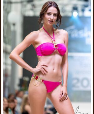 Natálie Stejskalová Instagram - Kdo ještě nečetl článek, tak tady si odkládám📰🤗💖
👙
@primaslunecna 
@fashionislandeurope 
Děkuji... @sasa_seflova 🙌🏽
🎀
#article #onlinemagazine #supercz #seznam @seznam_cz #model #missworld #supertalent #dancer #actress #show #balletdancer #streetdancer #slunecna #series #fashionshow @czech_fashion_week #fashionweek #swimsuit #pinkbikini #bikinimodel #fashionisland 
#runway #catwalk #primaslunecna #tvshow #tvseries #tvactress #misssupertalentoftheworld #nataliestejskalova