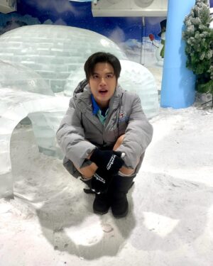 Natarit Worakornlertsith Instagram - หนาวขนาดนี้ต้องหาคนมากอดละ #marcmc
