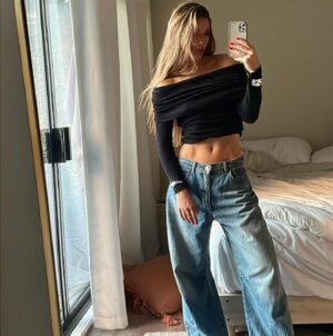 Natasha Calis Thumbnail - 1K Likes - Top Liked Instagram Posts and Photos