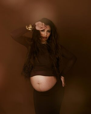 Natasha Luthra Instagram - Saved the best for the last. Fav from my🤰shoot 🥹

Jewelry @zohra_india 
Team @nupuragarwal__ @saroj_hairstylist @priyatodarwal @nihadawat3