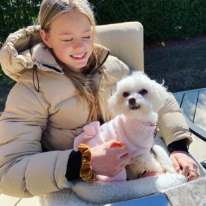 Natasha Zaborski Instagram - Chloe is loving her new sweater!
•
•
•
#outdoors #puppy #maltese #dog #princess