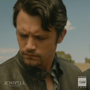 Nathan Parsons Instagram - Lots of dramatic looks off into the distance tonight. Only on #Roswellnm 
Tune in tonight 9/8c to find out what I'm looking at!