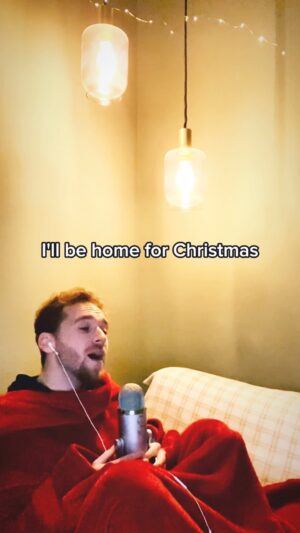 Nathan Trent Instagram - One week to go…wishing you all a Merry Christmas and Happy Holidays! I’m so grateful for all the love I’ve been receiving from you guys! Thank you 🎄🫶 #christmas #illbehomeforchristmas #natale #navidad #weihnachten #cover #christmasspirit #christmassongs #carols #singing #reels #reelsofinstagram #reelsvideo #christmastime