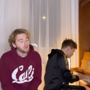 Nathan Trent Instagram - Earlier this year we did a lil smth smth with the incredible @dave.camille #icantmakeyouloveme #singing #cover #pianocover #nathantrent