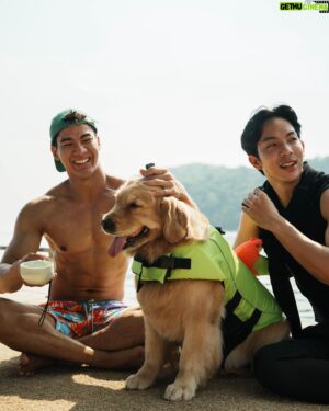 Nathas Tunjaroen Instagram - ทะเล และ หมาของเขา