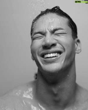 Nathas Tunjaroen Instagram - อาบน้ำดีกว่า 🚿💦😙