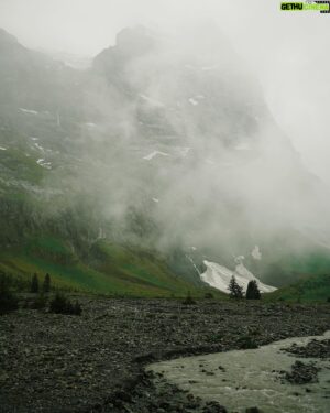 Nathas Tunjaroen Instagram - Storm is coming 🌫️⛈️🌀🏔️
