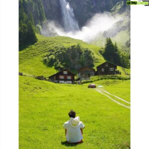 Nathas Tunjaroen Instagram - 3rd time in Switzerland 🇨🇭🫠⛰️🥾