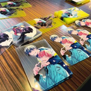 Natsuki Kizu Instagram - Twitterにも書きましたが編集部でサインをもくもくと書くおしごとしてきました〜！(サインと一緒にナンバリングもいれたのでおひとりに一つナンバーがつきます)
アニメイトの店舗さんに順次納品します〜〜🥺