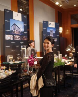 Natsumi Fujiwara Instagram - 昨日はりなさんが誘ってくれたので、 @club_marriott_official のイベントへ！
ちゃっかり二人して景品ゲットの最高な夜でした🥂
@corina_718 ありがとっ🩷
.
.
クラブ・マリオットはアジア太平洋地域のダイニング・ロイヤリティ・プログラムで16の国と地域で利用可能！
無料宿泊など様々なお得な特典が◎
クラブ・マリオットの専用のアプリで多彩な特典の確認および利用も可能です📱
.
#clubmarriott #clubmarriottjapan
#クラブマリオット
#クラブマリオットジャパン
#pr