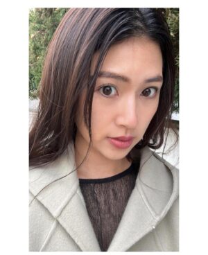 Natsumi Fujiwara Instagram - 最近のメイク。
@inoui_jp のマスカラでまつげがバサっとなるのが
最近のお気に入り🩷
久しぶりの大ヒットコスメ、おすすめしたい〜。
.
@inoui_jp / #インウイアイズ　01
@inoui_jp / #インウイマスカラ 01
@toonecosmetics / ブロッサム 07
.
#make #inoui #tonecosmetics