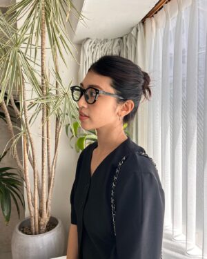Natsumi Fujiwara Instagram - 👓🖤
