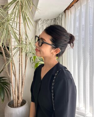 Natsumi Fujiwara Instagram - 👓🖤