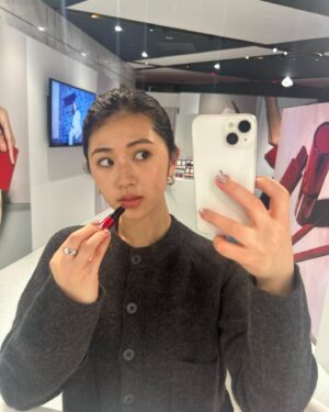 Natsumi Fujiwara Instagram - 今日は、資生堂【 inoui 】
24年SS新製品発売記念イベントへ✨
.
.
「生まれ持ったものが、あなたを最も美しくする」。
.
インウイは自分だけの唯一無二の美しさ、
「自分美」を引き出すメイクアップブランド💄
その人が持つ骨格や血色感を活かす技術を集結させたコスメたち。
盛るでも隠すでもなく、"活かす"がコンセプトです。
光に当たってナチュラルに、自然体だけど綺麗に✨
.
24年2月21日発売です🌕
#pr #inoui #資生堂