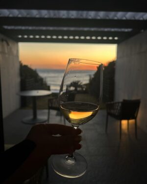 Natsumi Fujiwara Instagram - .
夕陽と朝日🌅♡
.
海辺で育ったわけでもないのに海の近くにいくと、
ホッと。安心する☺️
ふらっと本持って出かけたり、したいな今年は。
.
みなさんは 夕陽派？朝日派？
#こないだ議題になったわりとどーでもいい話 w
