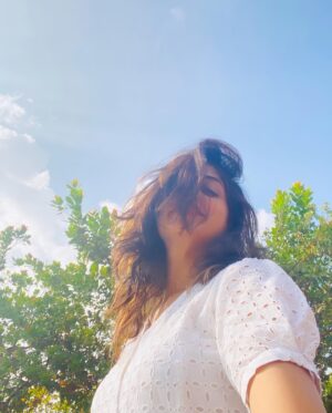 Navami Gayak Instagram - 🤍
