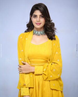 Navami Gayak Instagram - 🤍💛
👗 @janki.prakash.designs
#navamigayak #navami
