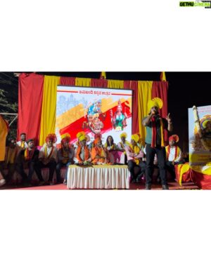 Naveen Shankar Instagram - ಬೆಳಗಾವಿ ಮತ್ತು ಜಮಖಂಡಿಯ ಕನ್ನಡ ಹಬ್ಬದ ಸಂಭ್ರಮದಲ್ಲಿ

#appuyouthbrigadebelagavi 
#jamakhandi 
#kannadarajyotsava