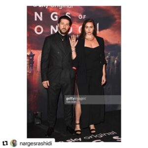 Navid Negahban Instagram - #Repost @nargesrashidi with @use.repost
・・・
I feel lucky and deeply honored working with the most incredible, talented and humane cast and crew, who all raised their hand with me in solitary with the people of Iran. I truly love you guys from the bottom of my heart. 
@ghuwevans  @theotherjoecole and @nimanourizadeh we missed you last night a lot!!! ♥️

@gangsoflondon @skytv @pulsefilms @sisterglobal 

#zanzendegiazadi #mahsaaminiمهسا_امینی #jinaamini #jinjianazadi #iranprotests #gangsoflondon