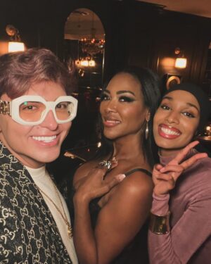 Navid Sole Instagram - Fabulous time in Paris 🇫🇷 celebrating the queens @kenya birthday with the beautiful @michaelcostefr @m.r.k_gold @chanelayan @ikramabdi 🎁 #france #paris #birthday #fashionweek