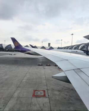 Nawasch Phupantachsee Instagram - ร่างกายต้องการความเย็น🥶✈️