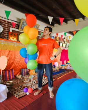 Nawasch Phupantachsee Instagram - Happy Birthday คุณยาย 9️⃣0️⃣th 🎂💜🩵💚💛🧡❤️