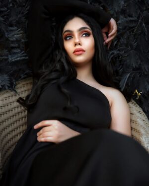 Nayana Sai Instagram - Small steps in right direction can turn out to be the biggest step of your life ❤️
.

.

.

Photography - @arshad.media 
Makeup and hair - @naaz_makeup_hair 
Wearing - @johnandananth