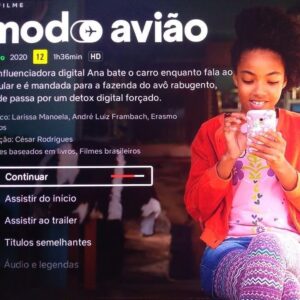 Nayobe Nzainab Instagram - MIGOS, JULIA. JULIA, MIGOS! 😊

Espero que se divirtam com ela assim como eu me diverti 😜 📺 Já assistiu?
#partiu @netflix ♥️ #modoavião ♥️
.
.
.
.
.
.
.
.
.
.
.
.
.
.
.
.
.
.
.
.
#me #nayobe #feliz #longa #filme #modoavião #netflix #larissamanoela #netflixbrasil #sóvem #julia #atrizmirim #netflixoriginal #filmesnetflix #netflixmovies #happy #love #luz #câmera #diversão #obrigadaDeus
