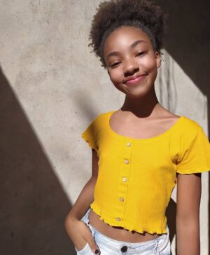 Nayobe Nzainab Instagram - 𝕐𝔼𝕃𝕃💛𝕎 𝕊𝔸𝕋𝕌ℝ𝔻𝔸𝕐