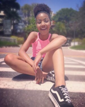 Nayobe Nzainab Instagram - ♥️

#me #nayobe #vibes #sábado #eunavida #smile #fun #happy #insta #tãoela #goodvibes #sejaluz #positivemind #positivelife #love #itsme #blackpower #sorrir #sorriso #blessed #instame #behappy #girlpower #mysunshine #gratidão #tksGod