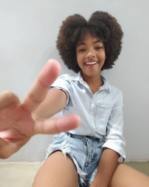 Nayobe Nzainab Instagram - 𝕆 𝕢𝕦𝕖 𝕖𝕤𝕥á 𝕔𝕙𝕖𝕘𝕒𝕟𝕕𝕠 é 𝕞𝕖𝕝𝕙𝕠𝕣 𝕕𝕠 𝕢𝕦𝕖 𝕥𝕦𝕕𝕠 𝕢𝕦𝕖 𝕛á 𝕡𝕒𝕤𝕤𝕠𝕦 ♥️
