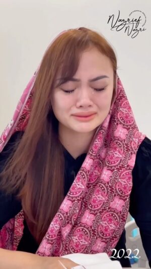 Nazrief Nazri Instagram - 1 daripada 4 rakyat Malaysia berisiko diserang penyakit kritikal.
Apa yang lebih kita takut, ketika kita sakit dan tidak mampu bekerja, keluarga kita akan berdepan dengan masalah kewangan sebab komitmen masih berjalan macam biasa.
Bank tetap akan minta bayar hutang walaupun kita sakit, walaupun kita sudah tidak mampu bekerja.
Jangan alpa, ambil tindakan sekarang sebelum terlambat. 
Click link di bio untuk saya bantu anda sekarang!