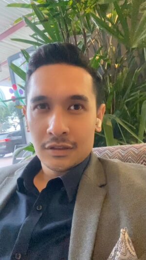Nazrief Nazri Instagram - Malaysia ni byk sgt cuti lah. Bagus ke banyak cuti ni? 
Bagi saya tak bagus.

Apa pendapat korang cer share sikit