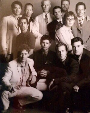 Neal McDonough Instagram - Love these guys like true brothers!! 20 years boys!! It’s where I met Ruve’.. be part of history.. and make great friends for life! #bandofbrothers @101stabndivaa @usarmy @usnavy  @usairforce @usmc_infantry_pictures @uscg #family #god