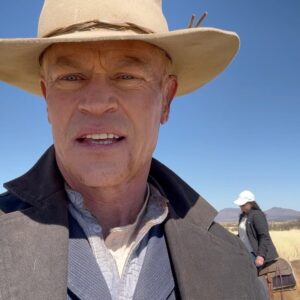 Neal McDonough Instagram - So blessed to have my production partner and love of my life Ruvé on set today with London, Clover and Jammer! Love this!! ThankYou God for these blessings! #god #westerns #blessed