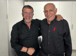 Nebil Özgentürk Instagram - Aşık MAHZUNİ türküleri... Sözler.. MUHABBET.. Belgesel.  BURSA'da, erenler ruhuyla muhteşem saatler.... Orkestra şefi Can Coşkun'un notalar arasındaki büyük sihri.  @alevikulturdernekleribursa yönetici ve üyelerinin yüksek gönüllü dostlukları..