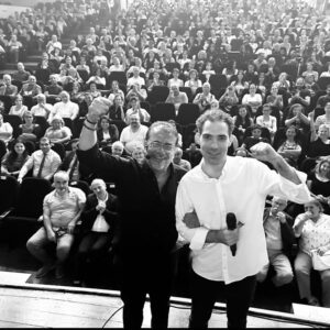 Nebil Özgentürk Instagram - Aşık MAHZUNİ türküleri... Sözler.. MUHABBET.. Belgesel.  BURSA'da, erenler ruhuyla muhteşem saatler.... Orkestra şefi Can Coşkun'un notalar arasındaki büyük sihri.  @alevikulturdernekleribursa yönetici ve üyelerinin yüksek gönüllü dostlukları..