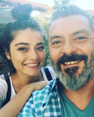 Necmi Yapıcı Instagram - Meryem #tbt @kanald de yayınlanan @tmcfilm in yapımcılığını yaptığı ve oynamaktan çok keyif aldığım bir diziydi Meryem 💜 Sevgili oyuncu arkadaşlarıma, değerli meslektaşlarıma buradan sevgilerimi yolluyorum ❤️😘 @kenanacr @aycaaysinturan @serenayaktas @acelyatopaloglu