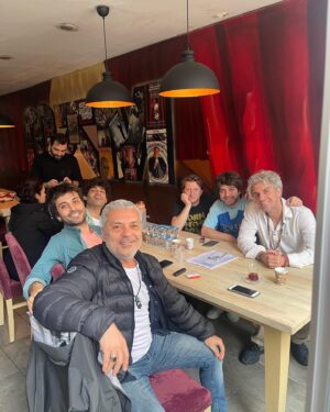 Necmi Yapıcı Instagram - @guldurguldur ün muhteşem yetenekleri , özlemişim bizim çocukları😃 sohbet çok iyi geldi 👌