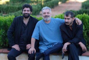 Necmi Yapıcı Instagram - Bu akşam @foxturkiye @sendendahaguzelfox  @goldfilmyapim foto by @ilkerbackstage