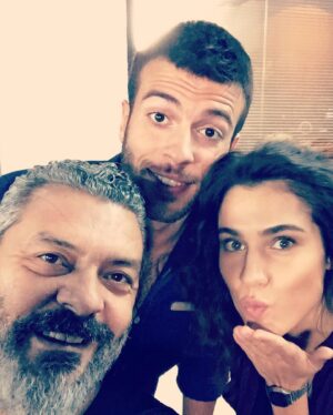 Necmi Yapıcı Instagram - Meryem #tbt @kanald de yayınlanan @tmcfilm in yapımcılığını yaptığı ve oynamaktan çok keyif aldığım bir diziydi Meryem 💜 Sevgili oyuncu arkadaşlarıma, değerli meslektaşlarıma buradan sevgilerimi yolluyorum ❤️😘 @kenanacr @aycaaysinturan @serenayaktas @acelyatopaloglu