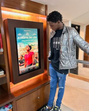 Nego Ney Instagram - É HOJEEE
A grande estreia dessa festa linda nos cinemas 
A Festa de Léo 

#vivacinema #cinemabrasileiro #afestadeleo #nosdomorro #vidigal